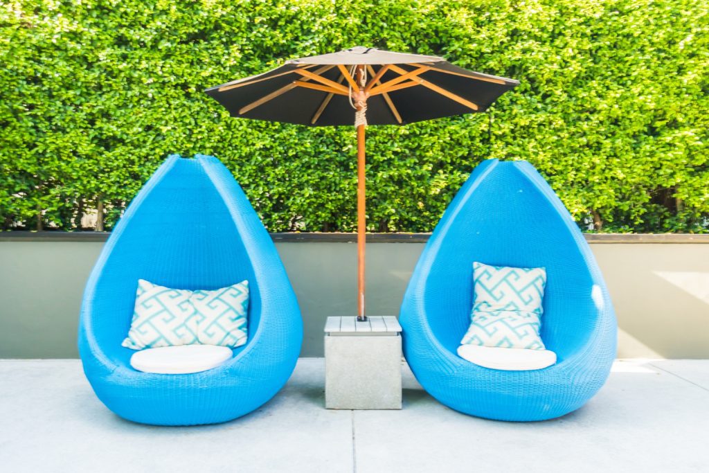 cosy patio chairs to enjoy beach vibes 
